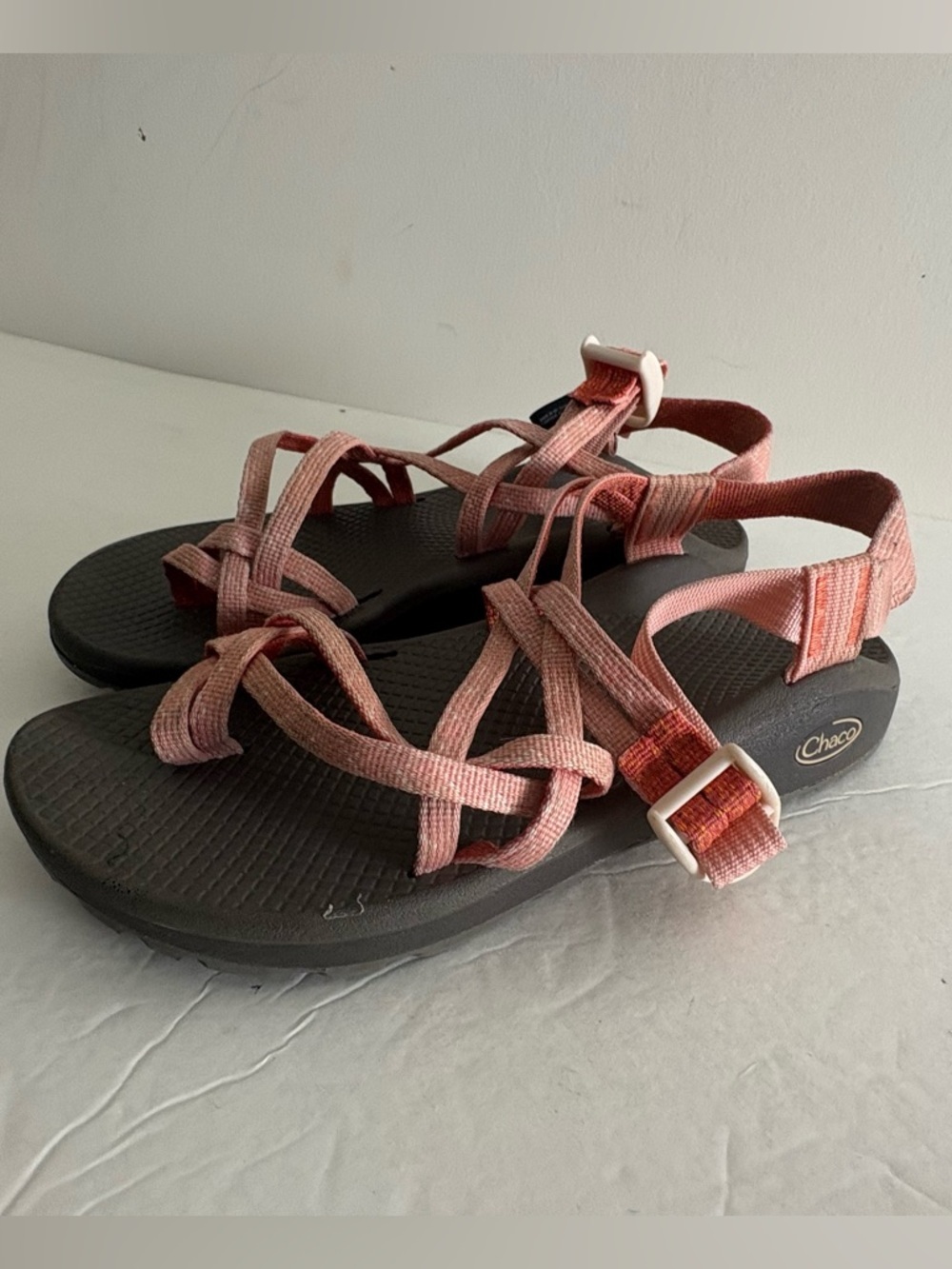 Chaco Women's ZX/2 Cloud Outdoor Hiking Strappy Sandals In Espiga Peach Size 8